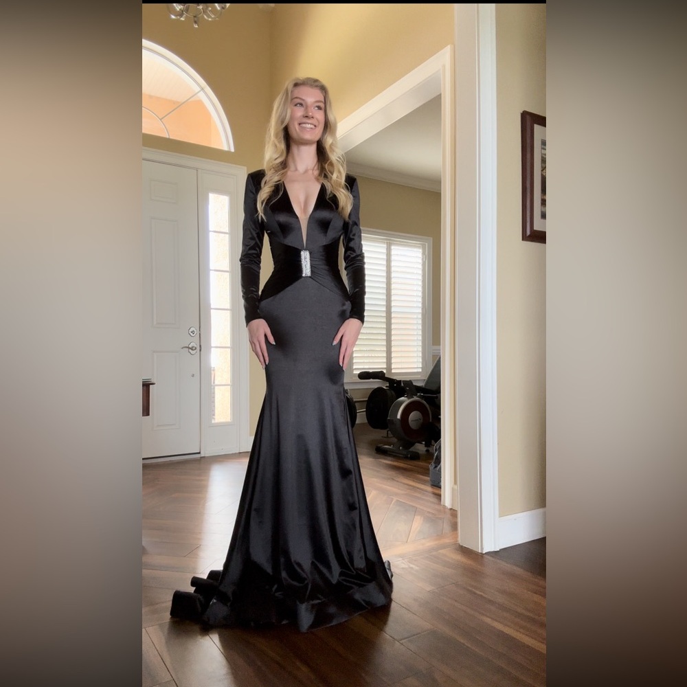 Black Sherri hill gown